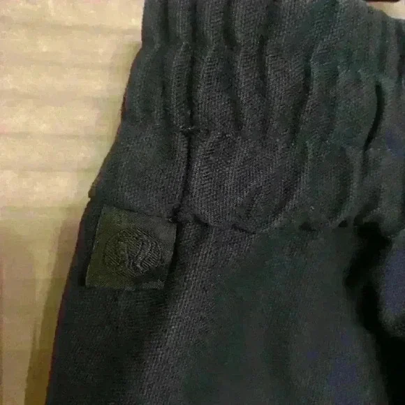 Lululemon Bowline Pant *Utilitech 30"
True Navy Mens Large Drawstring Pockets - Picture 7 of 8